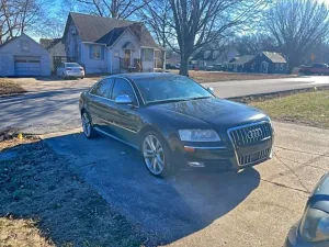 2009 AUDI S8