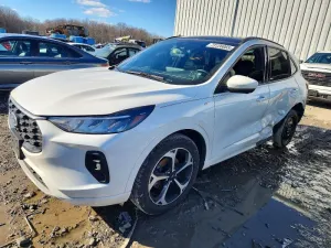 2023 FORD ESCAPE ST