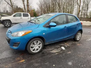 2011 MAZDA 2