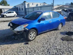 2015 NISSAN VERSA