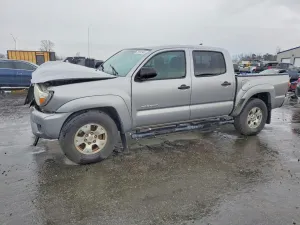 2015 TOYOTA TACOMA