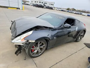 2017 NISSAN 370Z