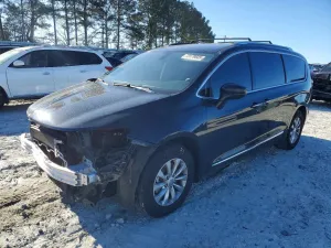 2019 CHRYSLER PACIFICA