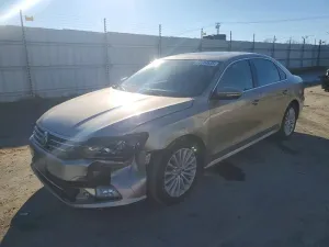 2016 VOLKSWAGEN PASSAT