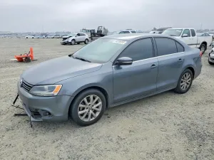 2013 VOLKSWAGEN JETTA