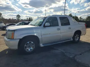 2004 CADILLAC ESCALADE