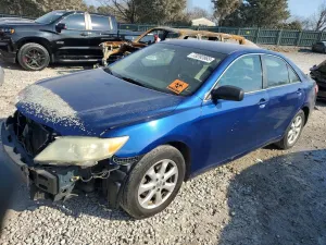 2011 TOYOTA CAMRY