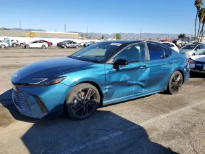 2025 TOYOTA CAMRY