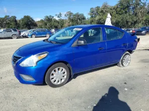 2015 NISSAN VERSA