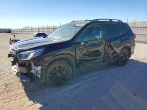 2022 SUBARU FORESTER