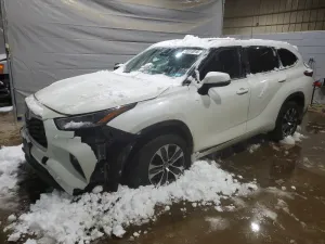 2021 TOYOTA HIGHLANDER