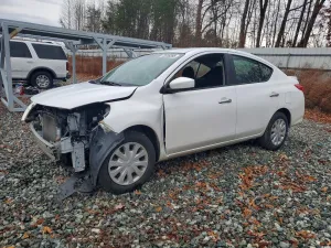 2019 NISSAN VERSA