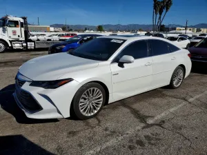 2020 TOYOTA AVALON