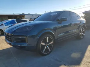2024 PORSCHE CAYENNE