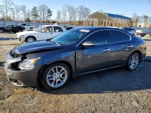 2010 NISSAN MAXIMA
