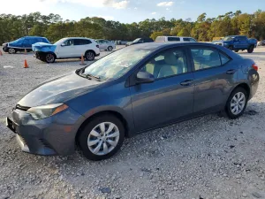 2015 TOYOTA COROLLA