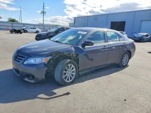 2011 TOYOTA CAMRY