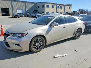 2016 LEXUS ES350