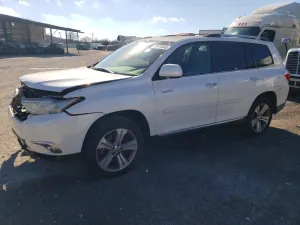 2011 TOYOTA HIGHLANDER