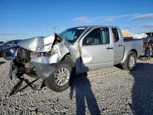 2014 NISSAN FRONTIER