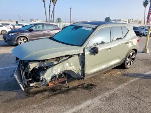 2024 VOLVO XC40 ULTIM