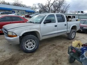 2003 DODGE DAKOTA