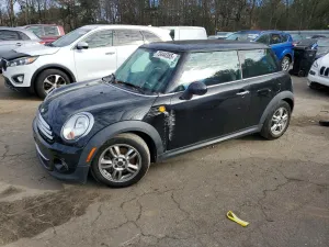 2013 MINI COOPER
