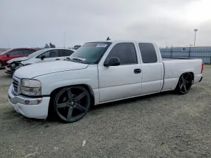 2006 GMC SIERRA