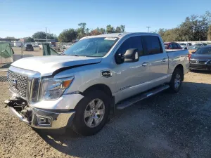 2017 NISSAN TITAN
