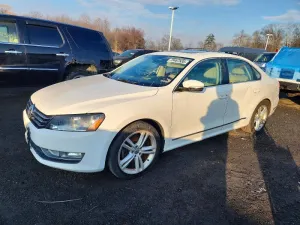 2015 VOLKSWAGEN PASSAT