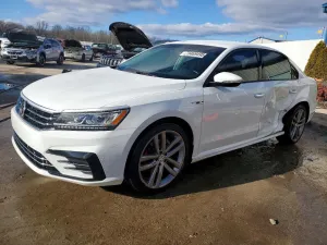 2018 VOLKSWAGEN PASSAT