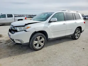 2013 TOYOTA HIGHLANDER