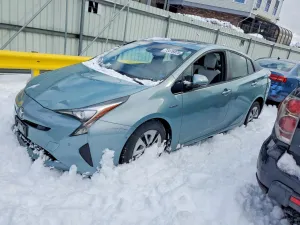 2017 TOYOTA PRIUS