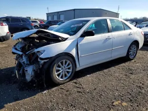 2011 TOYOTA CAMRY