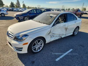 2012 MERCEDES-BENZ C-CLASS