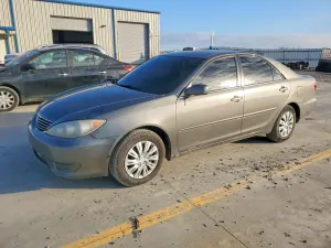 2005 TOYOTA CAMRY