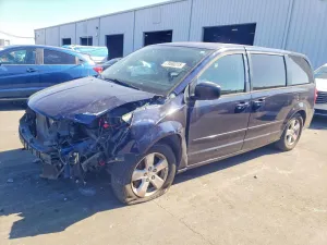 2013 DODGE CARAVAN