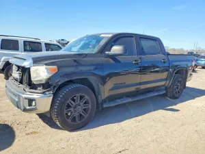 2017 TOYOTA TUNDRA