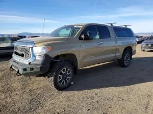 2017 TOYOTA TUNDRA