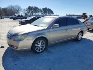 2005 TOYOTA AVALON