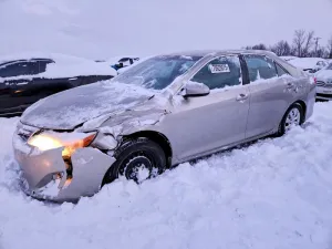 2014 TOYOTA CAMRY