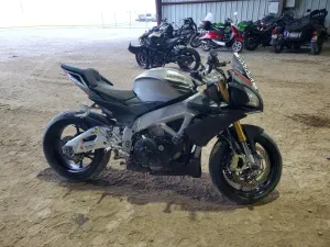 2016 APRILIA MOTORCYCLE