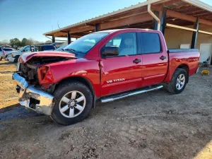 2010 NISSAN TITAN