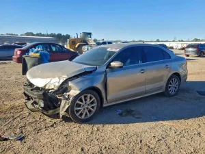 2013 VOLKSWAGEN JETTA