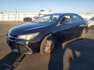 2016 TOYOTA CAMRY