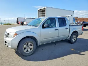 2013 NISSAN FRONTIER