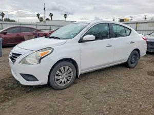 2016 NISSAN VERSA