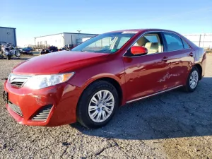 2014 TOYOTA CAMRY