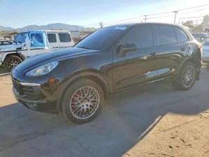 2018 PORSCHE CAYENNE