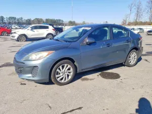 2013 MAZDA 3